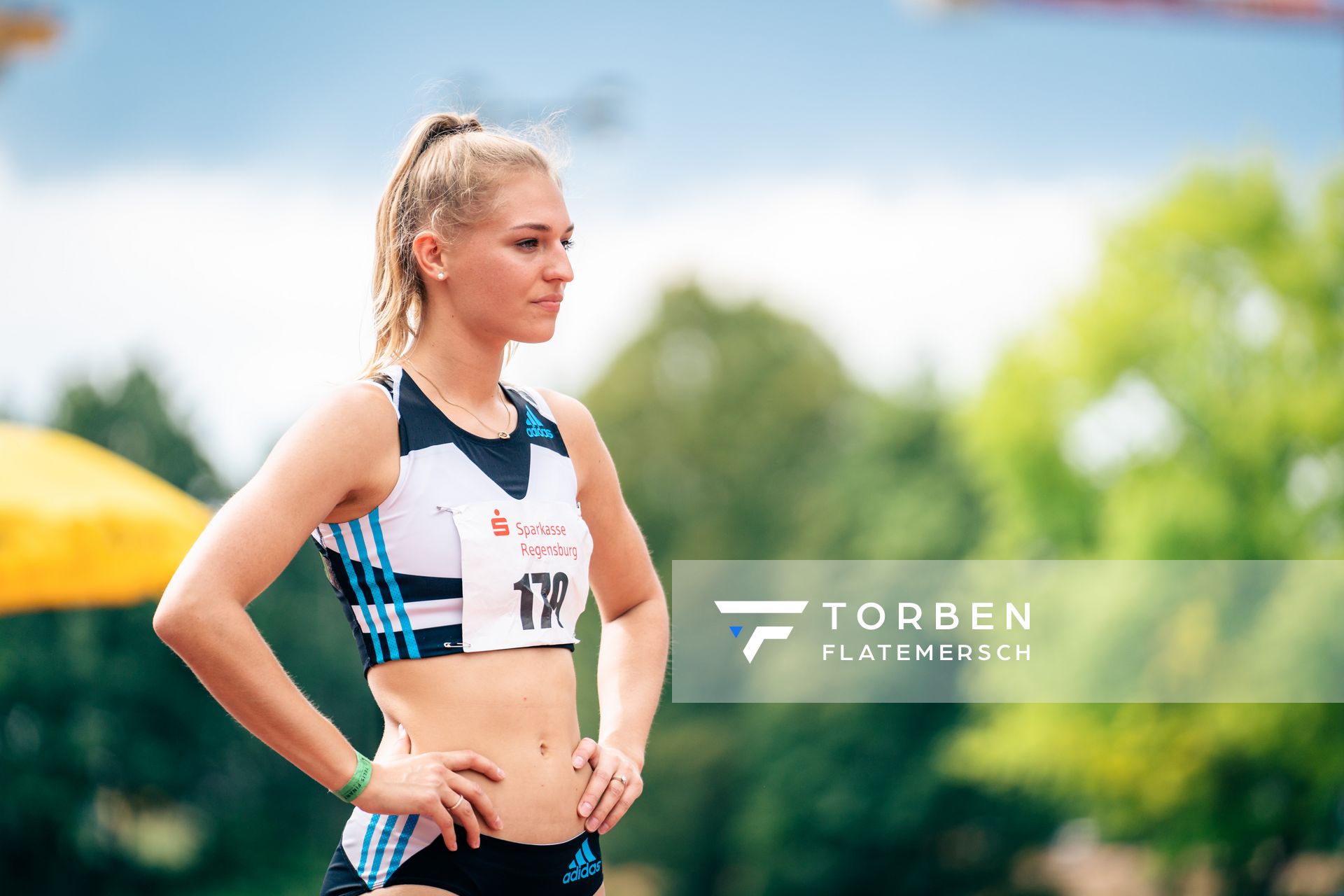 Luna Thiel (VfL Eintracht Hannover) ueber 400m am 04.06.2022 waehrend der Sparkassen Gala in Regensburg